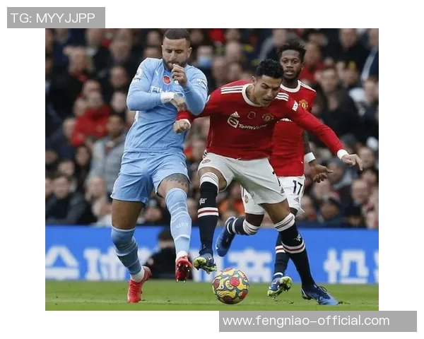 国王杯激战尤文图斯与曼联握手言和乌龙球瞬间引发全场热议