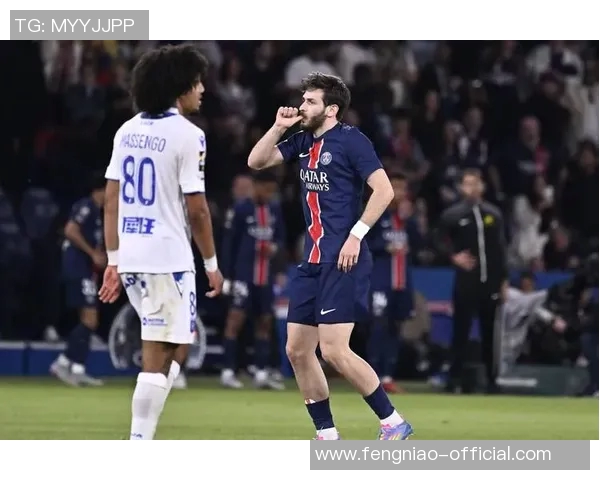 国王杯激战巴黎圣日耳曼凭乌龙球险胜本菲卡全场精彩集锦回顾