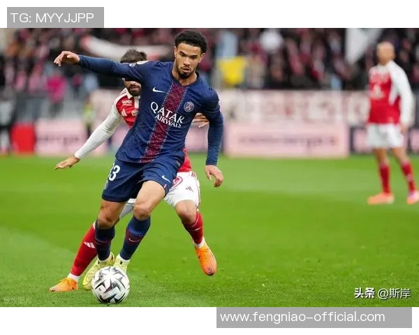 欧联杯:里昂与巴黎圣日耳曼战平0-0神奇扑救成比赛焦点 欧联杯:里昂与巴黎圣日耳曼战平0-0神奇扑救成比赛焦点