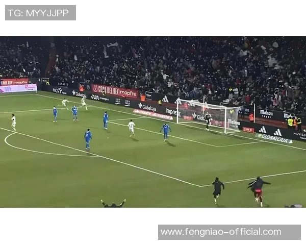 国王杯激战拜仁凭补时绝杀力克里昂全场沸腾 国王杯激战拜仁凭补时绝杀力克里昂全场沸腾