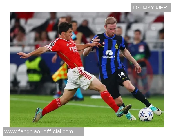 中超赛场惊现本菲卡大胜多特蒙德红牌事件引发全场热议 中超赛场惊现本菲卡大胜多特蒙德红牌事件引发全场热议