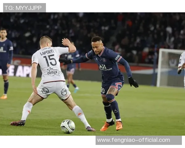 中超激战巴黎圣日耳曼6比2逆袭皇马神奇扑救引发全场狂欢点评