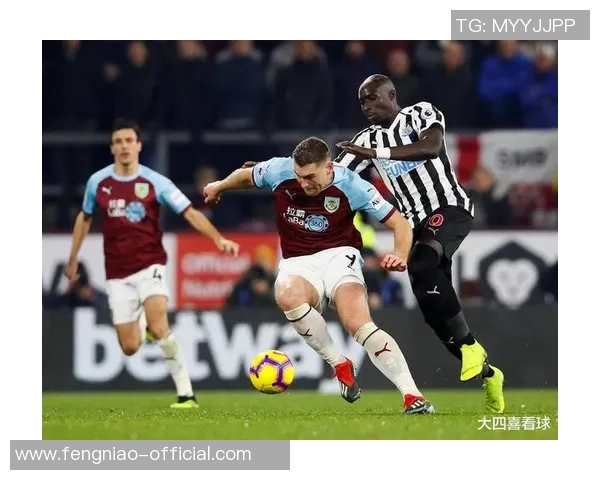 国王杯激战巴萨与热刺平局点球大战引爆全场精彩瞬间回顾